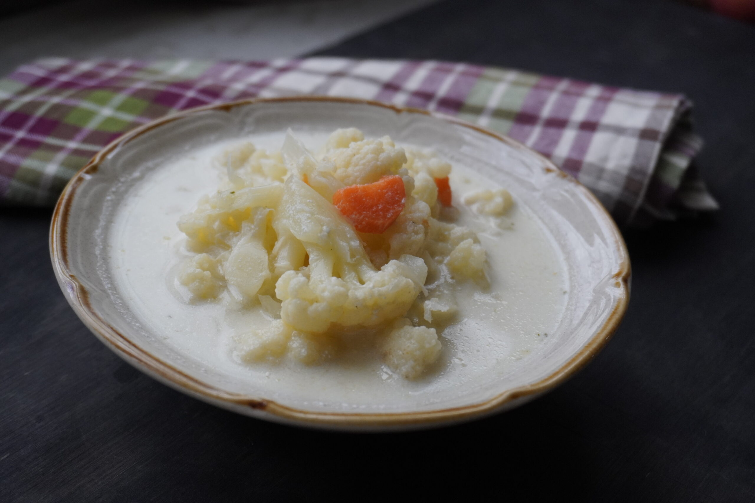 Creamy Cauliflower Soup with Sour Cream